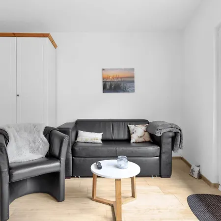 Strandlaeufer By Interhome * Warwerort