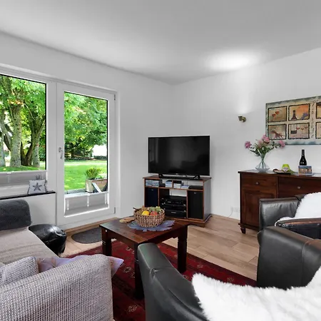 Apartment Strandlaeufer By Interhome Warwerort